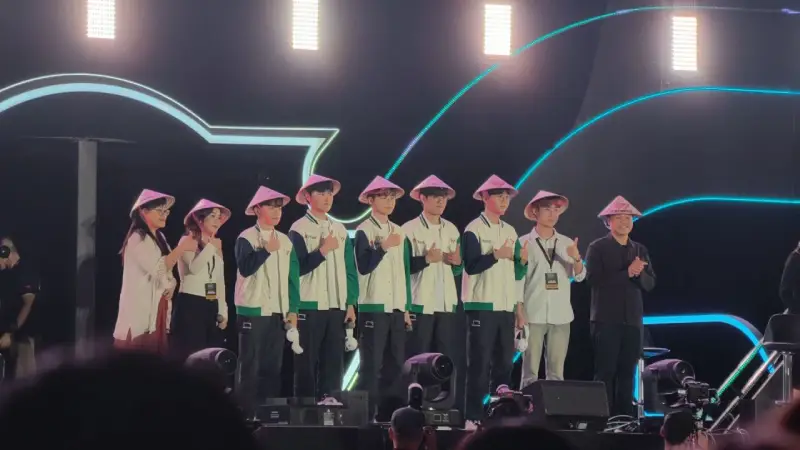 Nhìn lại làng Esports 2025: Lắm thăng trầm, "vui ít buồn nhiều" 1 Việt Nam là quốc gia đầu tiên ngoài Hàn Quốc mà T1 tổ chức một fanmeeting hẳn hoi