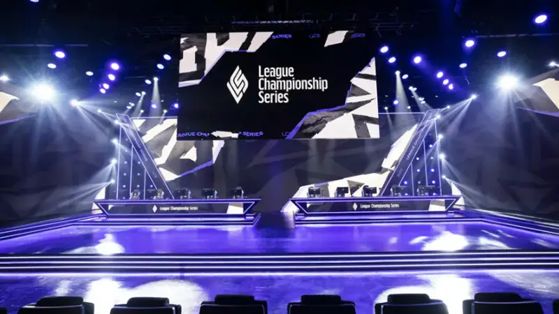 Lượng Người Xem LCS Mùa Xuân 2026 Thấp Kỷ Lục 1 Cơn Ác Mộng Co-Streaming Khi Lượng Fan Ảo Biến Mất